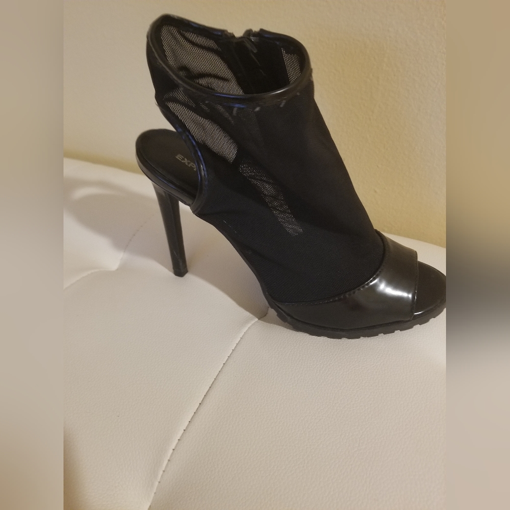Mesh black heels